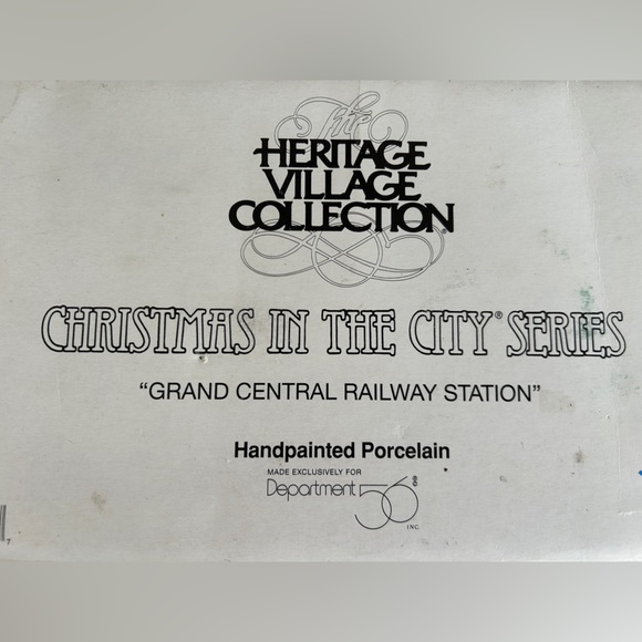 Department 56 “Grand Central Railway Station” - Picture 2 of 7